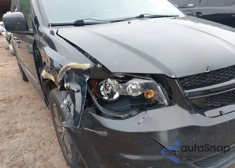 2017 Dodge Grand Caravan Gt z USA, uszkodzony, nr VIN 2C4RDGEG2HR779686